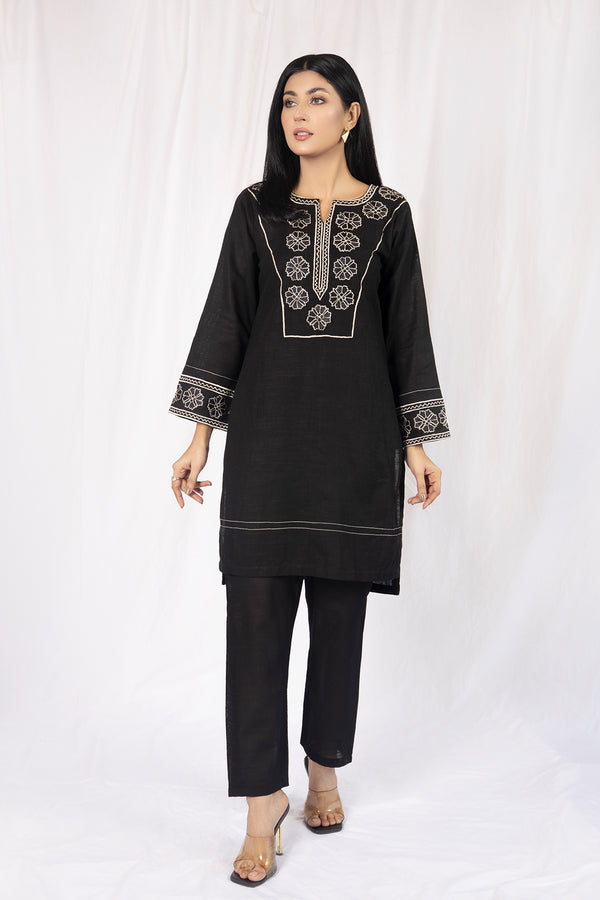 Embroidered Khaddar Suit (Rwe11)